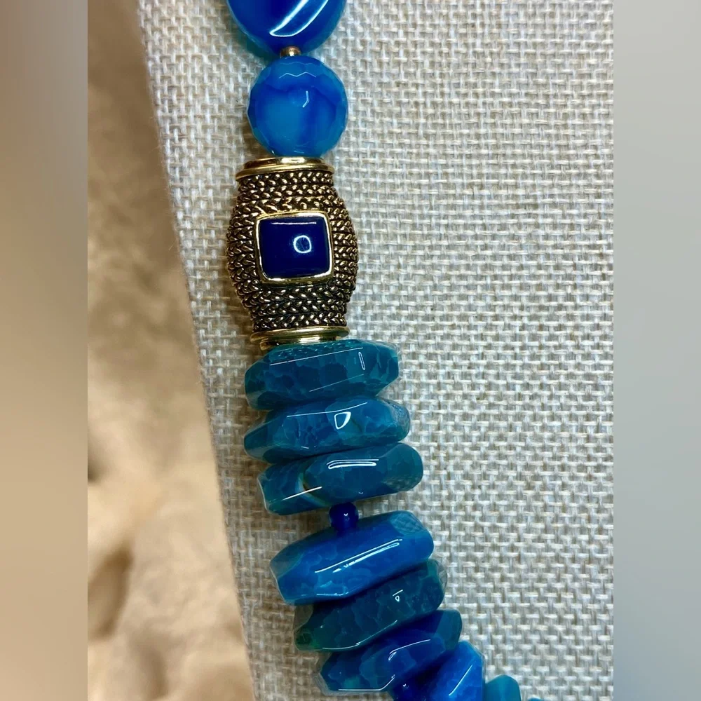 Beautiful EUC Barse Dragons Vein Beaded Necklace with Kyanite/Gold Cabochons - Picture 7 of 17